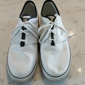 Men's Puma tennis shoes